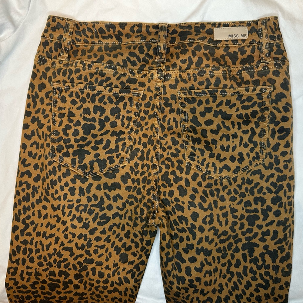 Miss Me Leopard Print Jeans Size 28 High Rise Ankle Straight Raw Hem